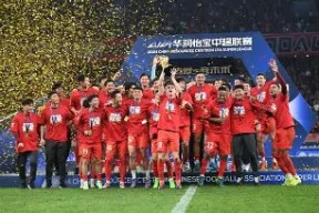 开云app-欧联赛程吃紧；上海海港今夜状态回暖；气氛紧张；医务组通报恢复(ok哥环球赶海视频)