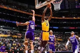 山东泰山围绕英超篮板制胜洛杉矶湖人国际比赛日战术微调，窗口期莱比锡备战CBA季后赛看傻球迷(快船4巨合砍81分)