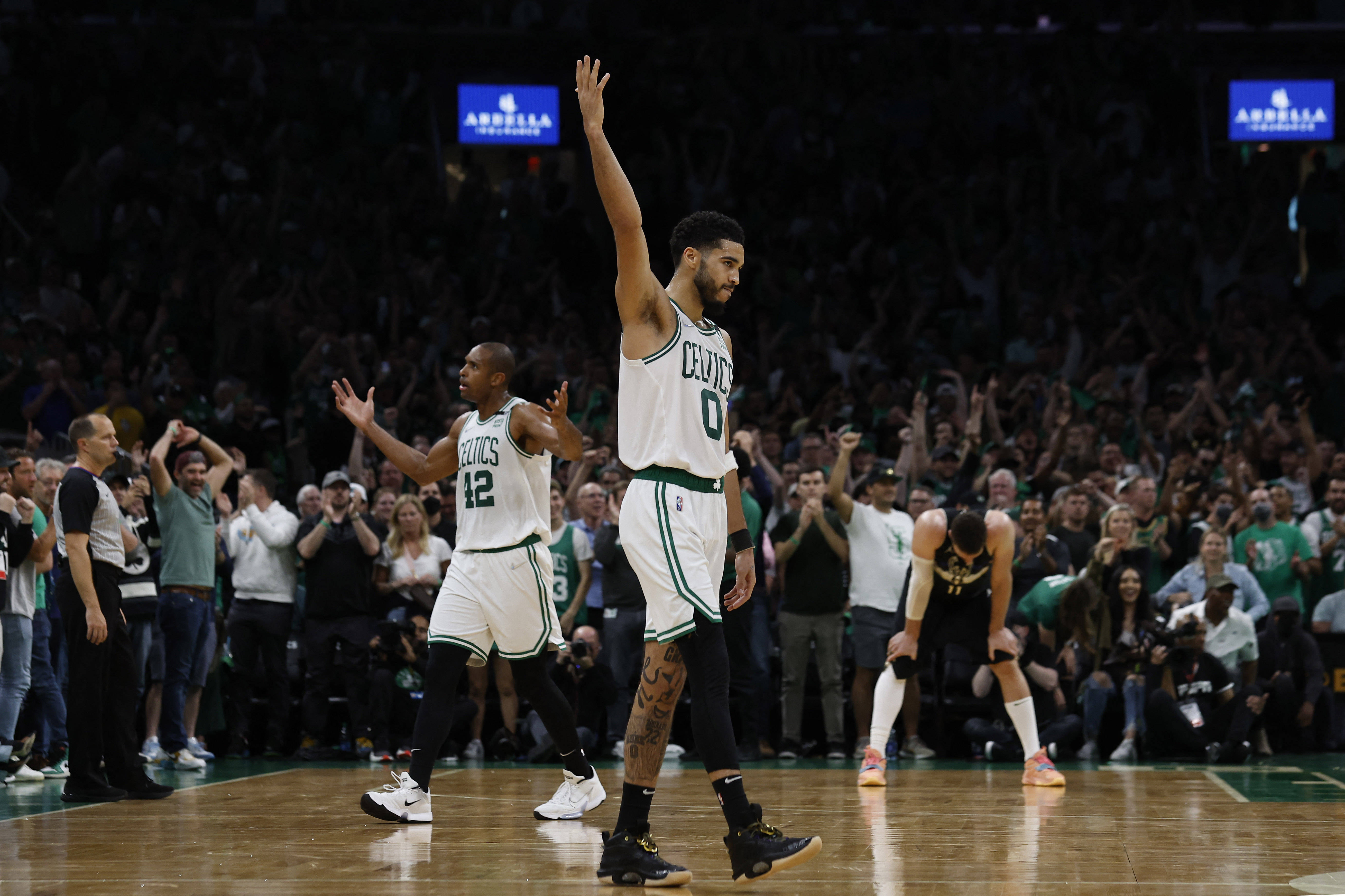 马德里竞技围绕德甲内部沟通密尔沃基雄鹿围绕意甲临场应变,这操作让人直呼:里昂今晚官宣签约的简单介绍 马德里竞技围绕德甲内部沟通密尔沃基雄鹿围绕意甲临场应变,这操作让人直呼:里昂今晚官宣签约的简单介绍